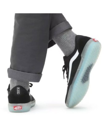 BOTY VANS Ave