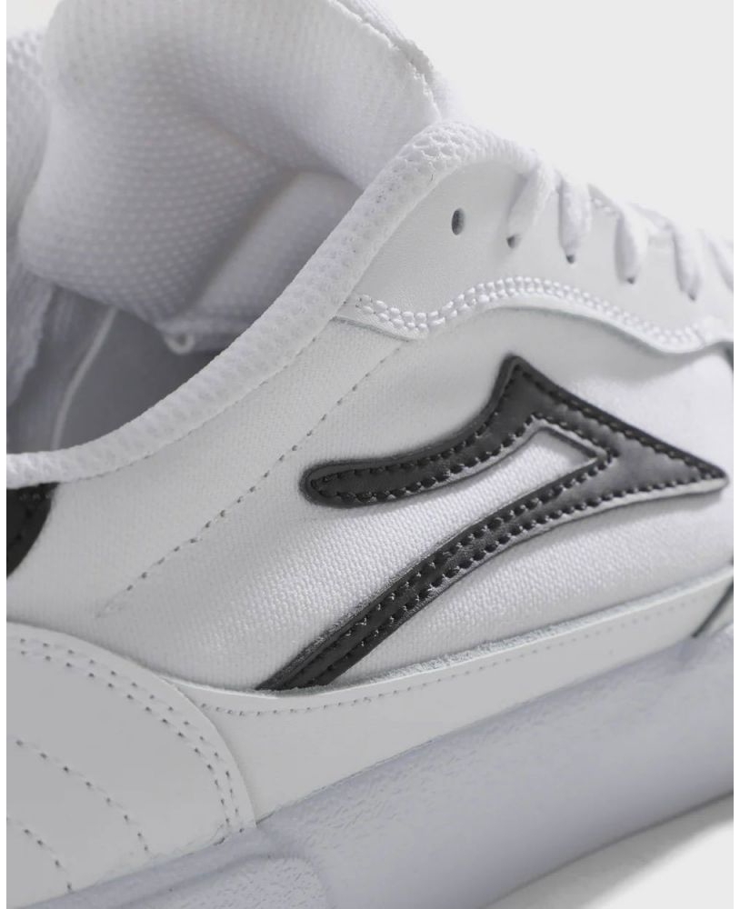 BOTY LAKAI CAMBRIDGE BOTY LAKAI CAMBRIDGE