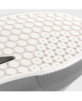BOTY LAKAI CAMBRIDGE BOTY LAKAI CAMBRIDGE